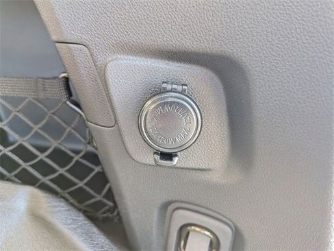 Certified 2025 Subaru Outback Onyx Edition XT image 29