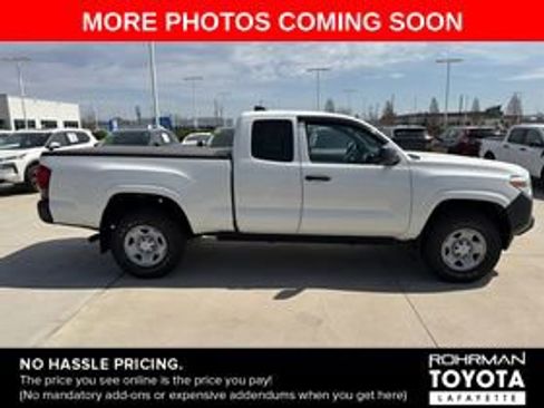 Used 2021 Toyota Tacoma SR image 4