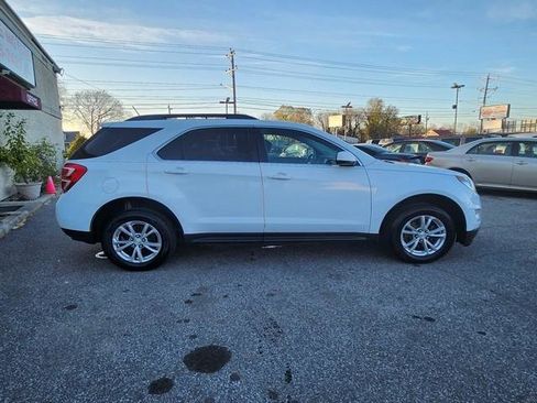 Used 2017 Chevrolet Equinox LT w/ Convenience Package image 7