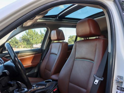 Used 2014 BMW X1 sDrive28i RWD image 14