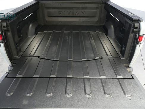 Used 2023 Rivian R1T Adventure image 8