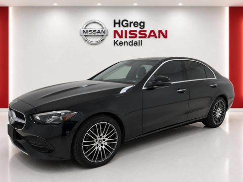 Used 2024 Mercedes-Benz C 300 Sedan image 3