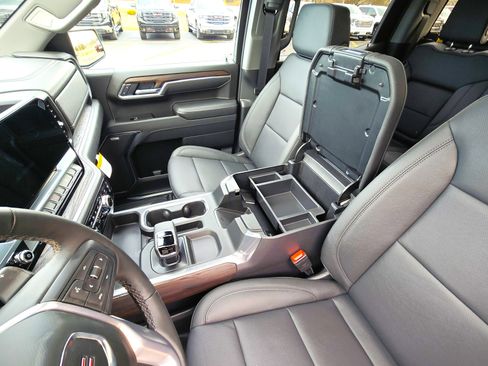 New 2026 GMC Sierra 1500 SLT w/ SLT Premium Plus Package image 13