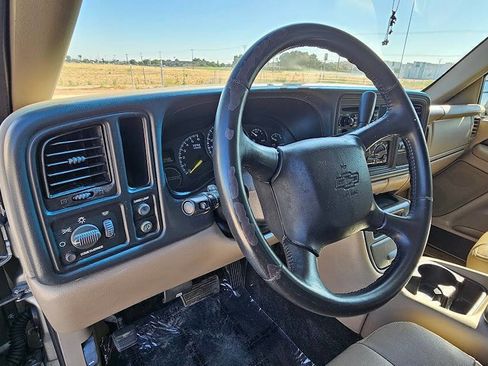 Used 2002 Chevrolet Avalanche 2WD w/ Convenience Pkg image 25