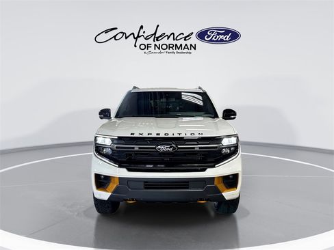New 2026 Ford Expedition Tremor image 2