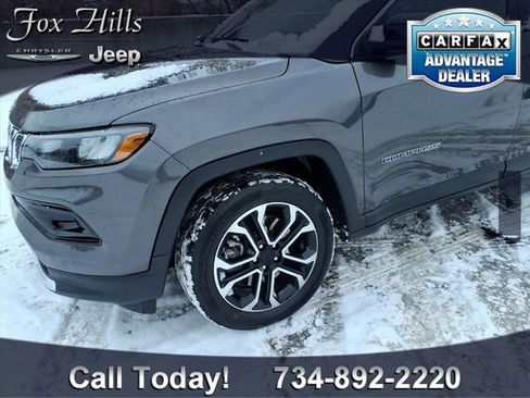 Used 2024 Jeep Compass Limited image 5