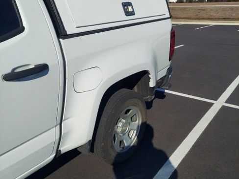 Used 2021 Chevrolet Colorado W/T w/ WT Convenience Package image 4