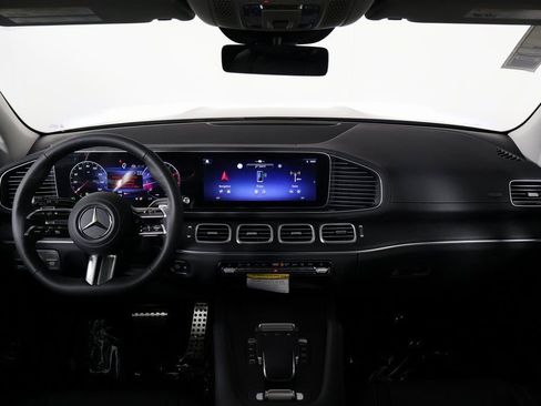 New 2026 Mercedes-Benz GLS 450 4MATIC image 4