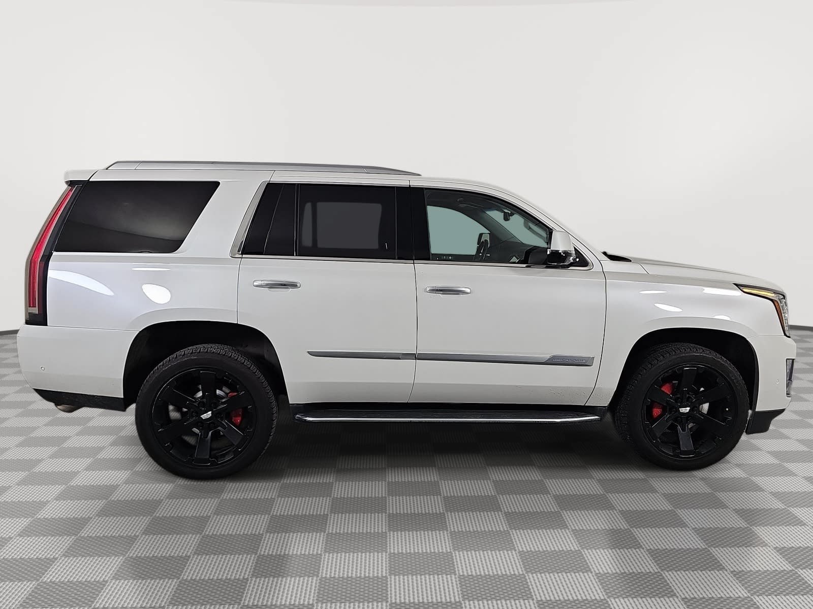 Used 2019 Cadillac Escalade Luxury AWD/4WD image 9