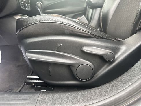 Certified 2020 Jeep Compass Latitude image 14