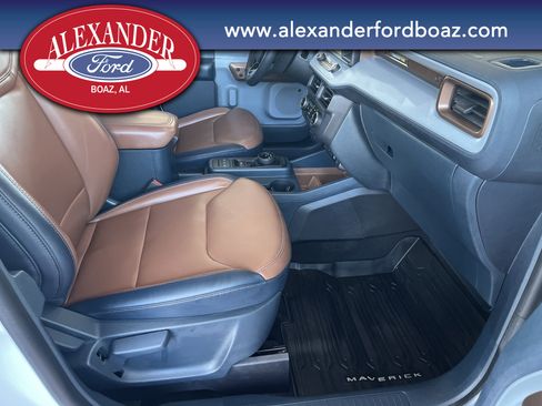 Used 2024 Ford Maverick Lariat image 16