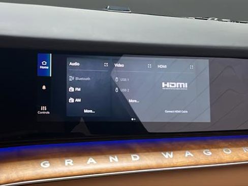 Used 2024 Jeep Grand Wagoneer Series III image 43