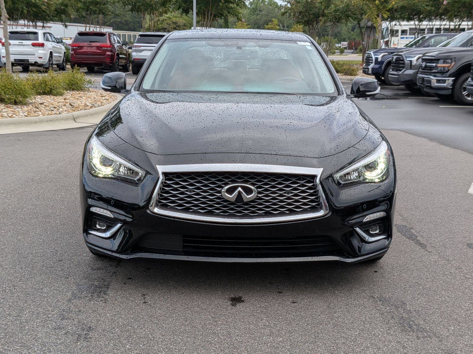 Used 2023 INFINITI Q50 Luxe w/ Cargo Package RWD image 8
