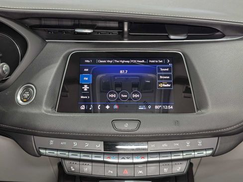 Used 2019 Cadillac XT4 Premium Luxury AWD/4WD image 19
