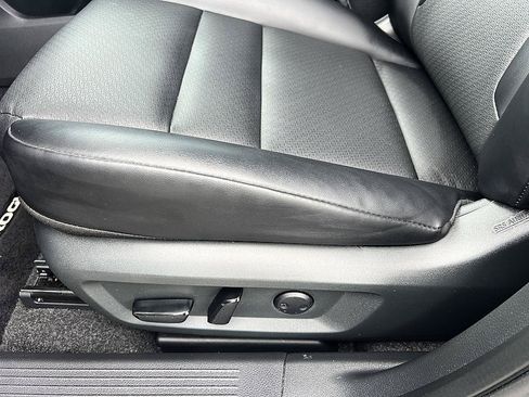 Certified 2023 Nissan Rogue SV w/ SV Premium B Package FWD image 22