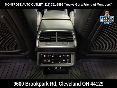 Used 2022 Audi e-tron S Premium Plus image 40