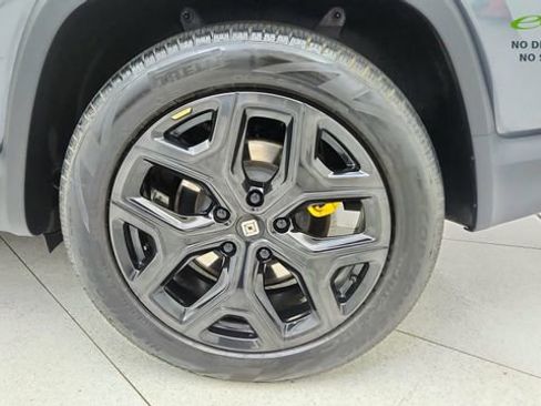 Used 2024 Rivian R1S Adventure AWD/4WD image 60