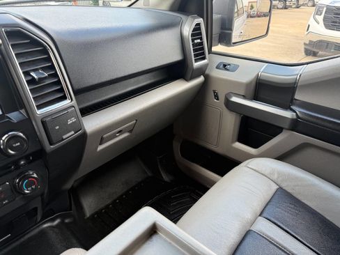 Used 2017 Ford F150 XLT w/ Equipment Group 302A Luxury image 16