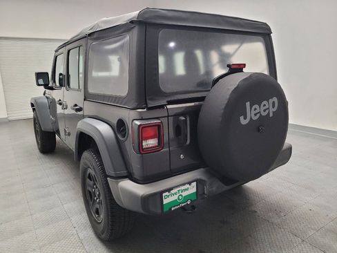 Used 2018 Jeep Wrangler Unlimited Sport AWD/4WD image 6