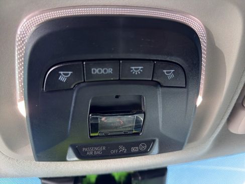 Used 2024 Toyota Corolla LE image 13