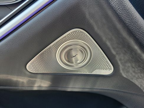 Used 2024 Mercedes-Benz S 580 4MATIC Sedan image 16