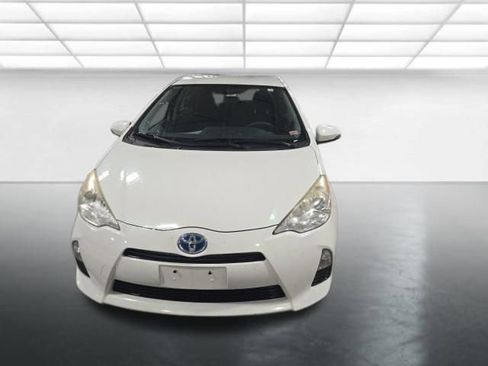 Used 2012 Toyota Prius C Three image 9
