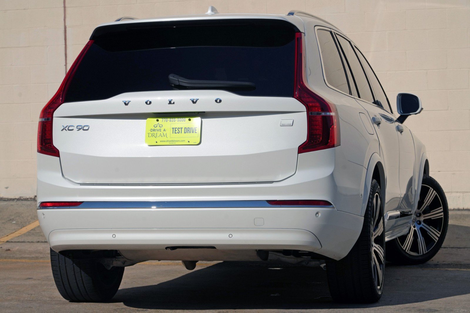 Used 2024 Volvo XC90 T8 Plus w/ Protection Package Premier AWD/4WD image 5