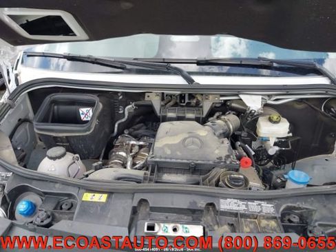 Used 2025 Mercedes-Benz Sprinter 2500 image 9