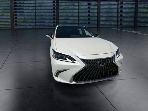 Certified 2024 Lexus ES 350 w/ Technology Package FWD image 3
