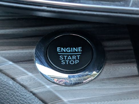 Used 2023 Ford Explorer Limited image 27