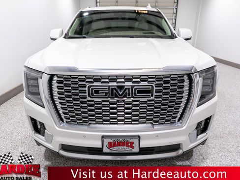 Used 2023 GMC Yukon XL Denali image 7