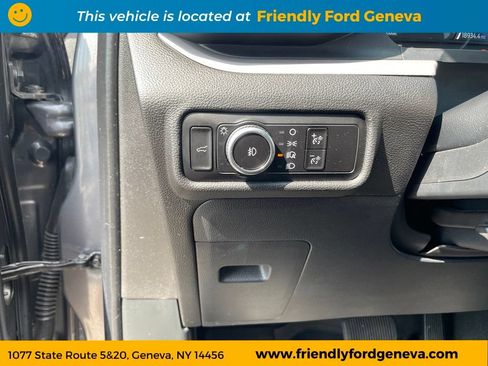 Used 2023 Ford Explorer XLT w/ Equipment Group 202A AWD/4WD image 13