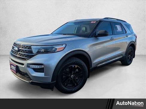 Used 2022 Ford Explorer XLT w/ Equipment Group 202A image 1