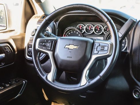 Used 2021 Chevrolet Silverado 1500 LT w/ Bed Protection Package image 17