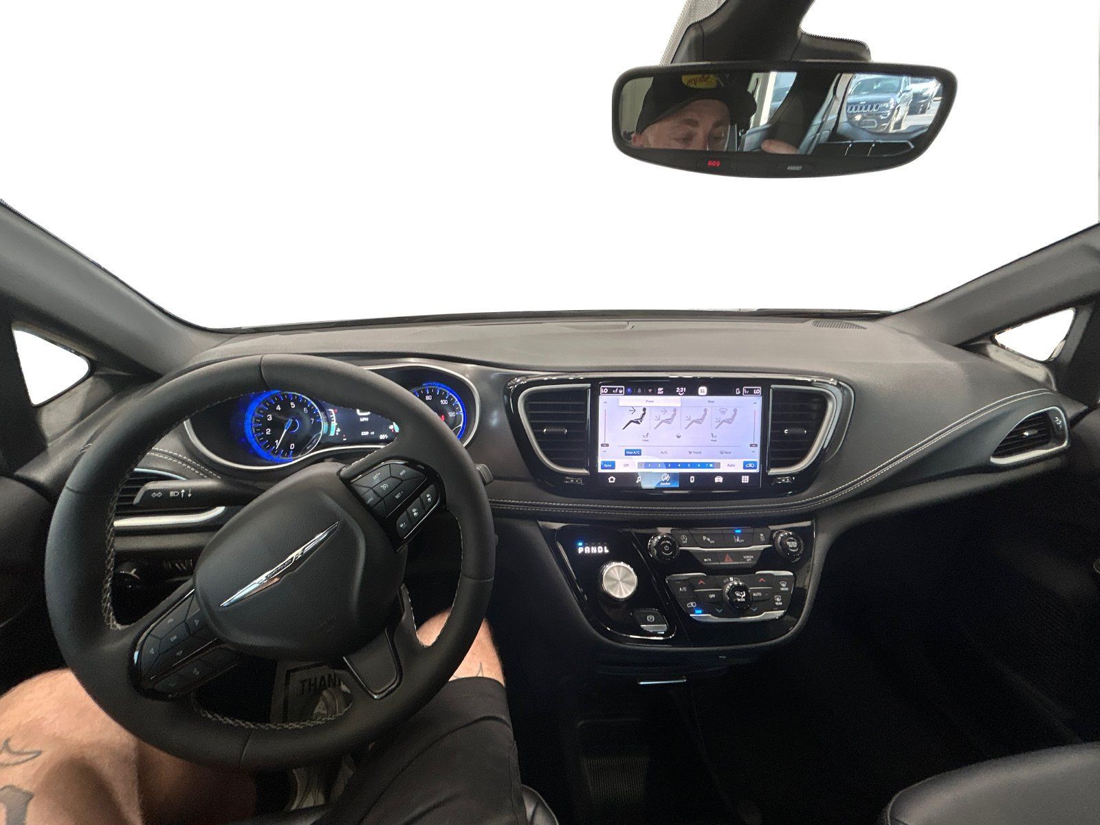 Used 2026 Chrysler Pacifica Select w/ S Appearance Package FWD image 19
