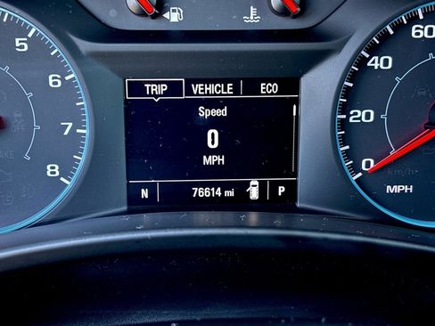 Used 2020 Chevrolet Equinox LS image 15