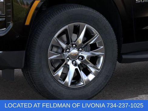 New 2025 Chevrolet Suburban Premier image 9