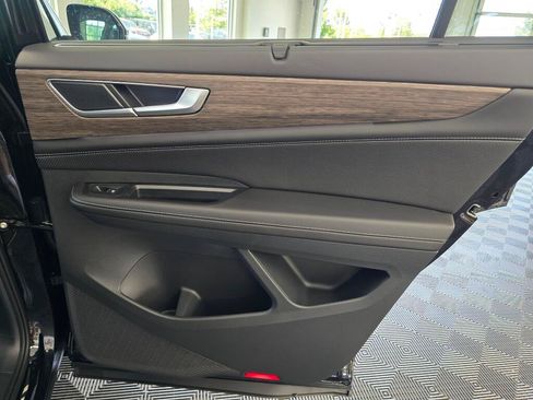 New 2026 Volkswagen Atlas SEL AWD/4WD image 32