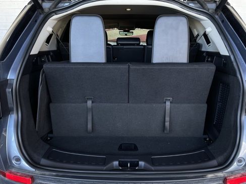 Used 2021 Land Rover Discovery Sport SE image 10