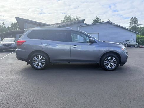 Used 2020 Nissan Pathfinder SV AWD/4WD image 6
