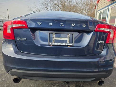 Used 2012 Volvo S60 T5 w/ Multimedia Pkg FWD image 3