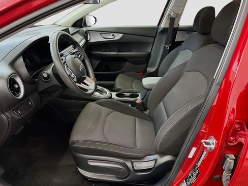 Used 2024 Kia Forte LXS image 13