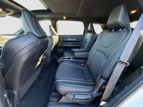 Certified 2024 INFINITI QX60 Autograph w/ Cargo Package image 18