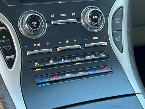 Used 2020 Lincoln Nautilus Reserve w/ Equipment Group 201A image 11