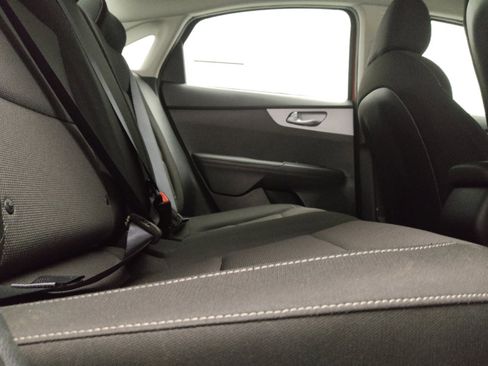 Used 2024 Kia Forte LXS FWD image 19