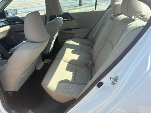 Used 2017 Honda Accord LX image 12