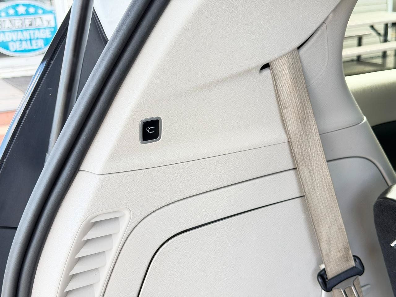 Used 2024 Chrysler Pacifica Limited FWD image 39