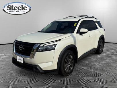 Used 2023 Nissan Pathfinder SV