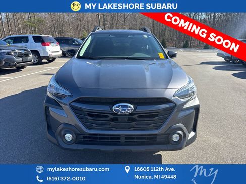 Used 2025 Subaru Outback Premium w/ Popular Package #1A image 2