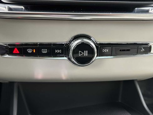 New 2026 Volvo XC90 T8 Ultra image 32